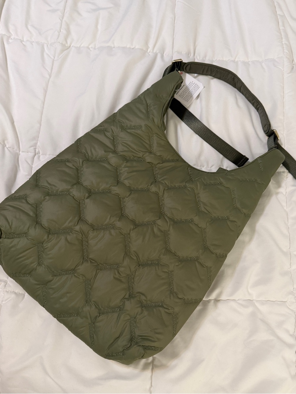 LULULEMON Quilted Oversized Tote Bag in Olive - Picture 3 of 7